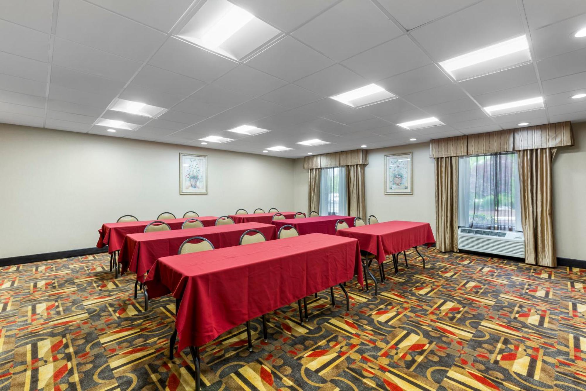 Comfort Inn, Cleveland South - Richfield Dış mekan fotoğraf